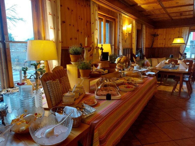 Frühstücksbuffet im Hotel Schlosswirt